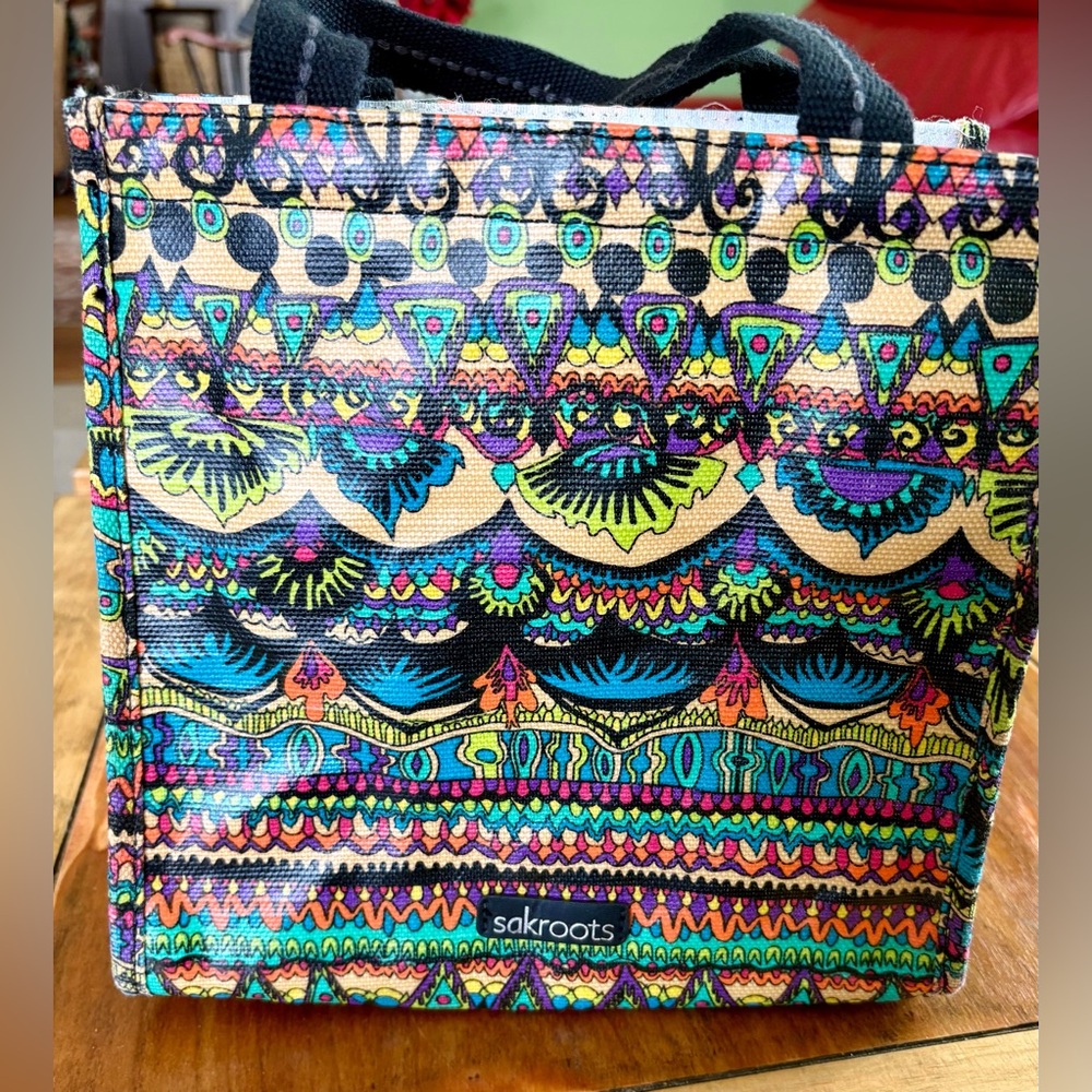 Sakroots Multicolor Zigzag Pattern lunch Bag